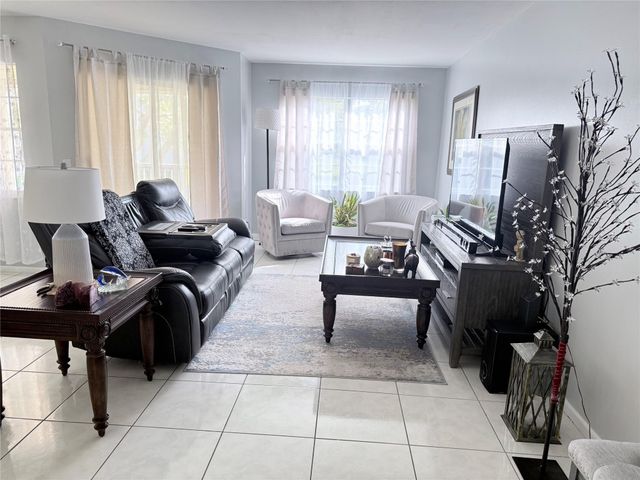 12500 SW 5th Court 212M, Pembroke Pines, FL 33027