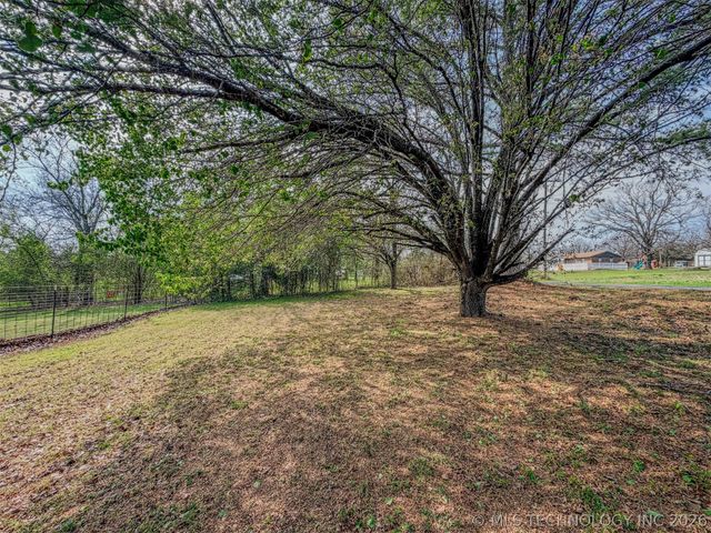 15721 W Clyde Maher, Tahlequah, OK 74464