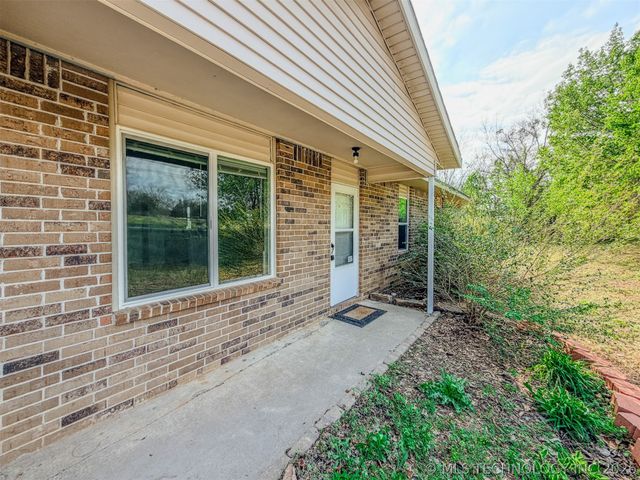 15721 W Clyde Maher, Tahlequah, OK 74464
