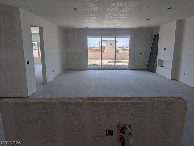 2921 Acoma, Pahrump, NV 89048