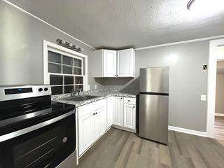 2050 Lewisburg Hwy Apt D, Pulaski, TN 38478