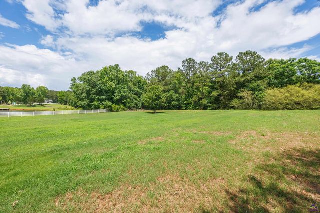61 Crown Way, Forsyth, GA 31029