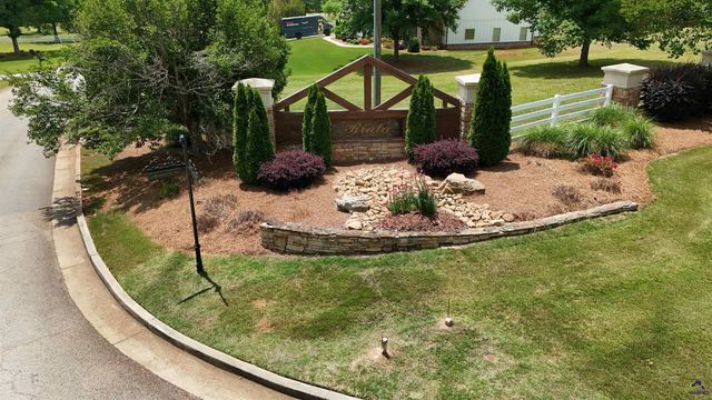 61 Crown Way, Forsyth, GA 31029