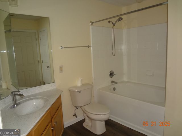 245 Amal Drive SW APT 2010, Atlanta, GA 30315