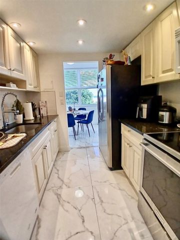 101 Briny Avenue 401, Pompano Beach, FL 33062