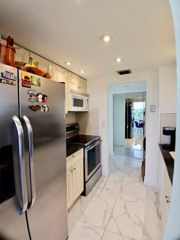 101 Briny Avenue 401, Pompano Beach, FL 33062