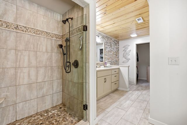 504 Compass Creek Drive, Hayesville, NC 28904