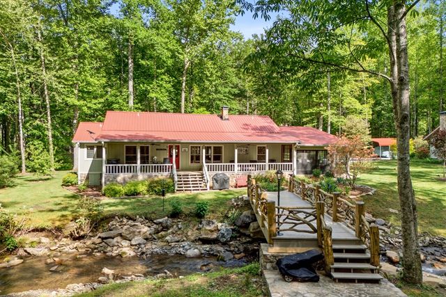 504 Compass Creek Drive, Hayesville, NC 28904