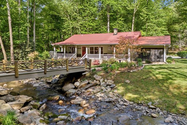 504 Compass Creek Drive, Hayesville, NC 28904