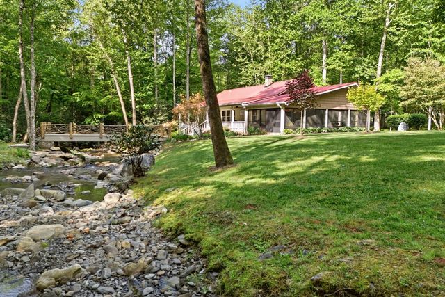 504 Compass Creek Drive, Hayesville, NC 28904