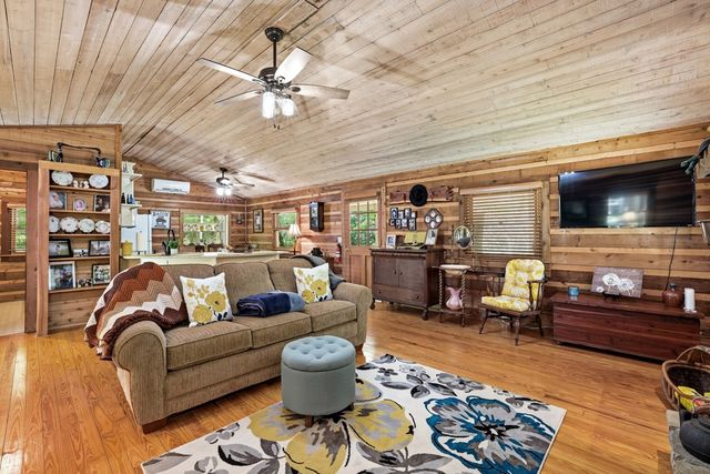 504 Compass Creek Drive, Hayesville, NC 28904