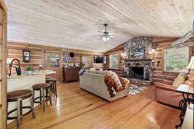 504 Compass Creek Drive, Hayesville, NC 28904