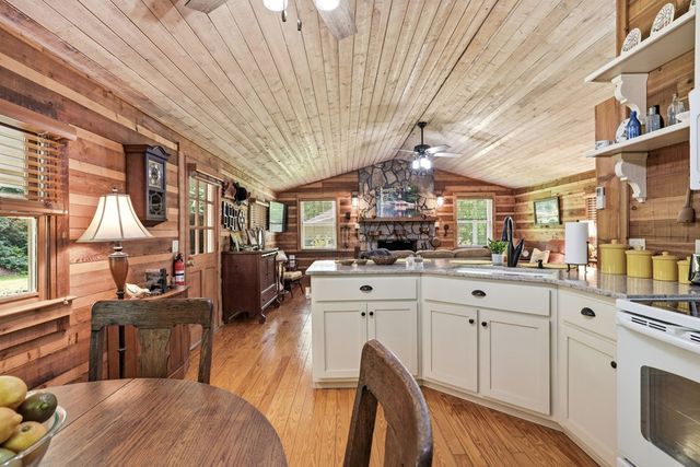 504 Compass Creek Drive, Hayesville, NC 28904