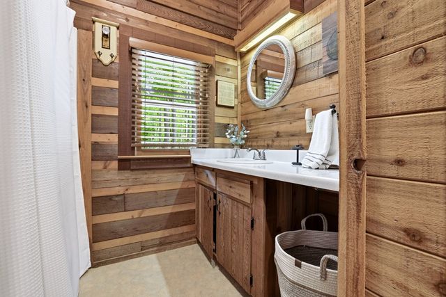 504 Compass Creek Drive, Hayesville, NC 28904