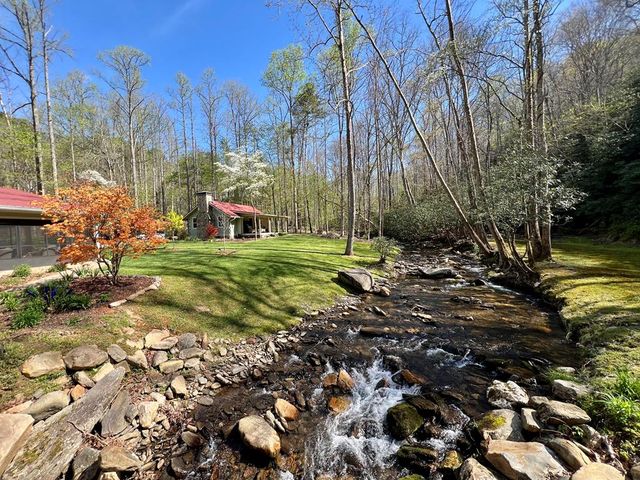 504 Compass Creek Drive, Hayesville, NC 28904