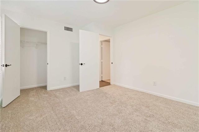 114 JOUSTERS Lane, Lawrenceville, GA 30044