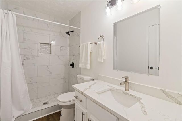 114 JOUSTERS Lane, Lawrenceville, GA 30044