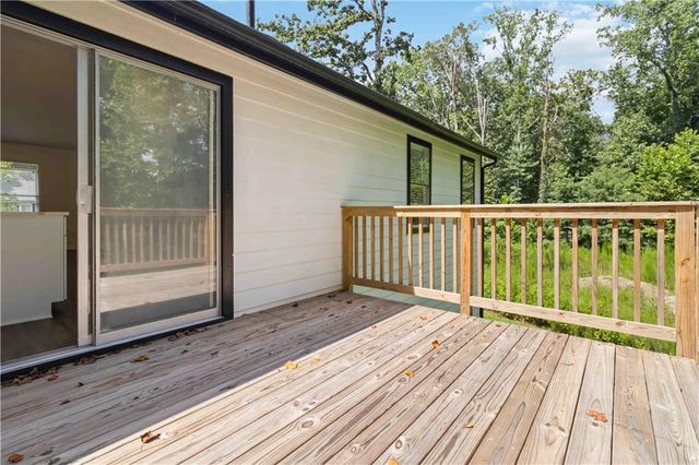 114 JOUSTERS Lane, Lawrenceville, GA 30044