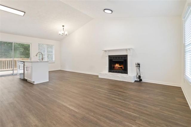 114 JOUSTERS Lane, Lawrenceville, GA 30044