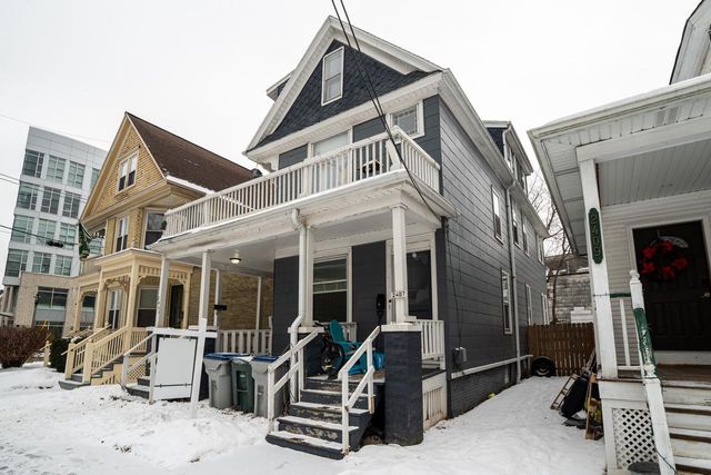 2405-2407 N Frederick AVENUE, Milwaukee, WI 53211
