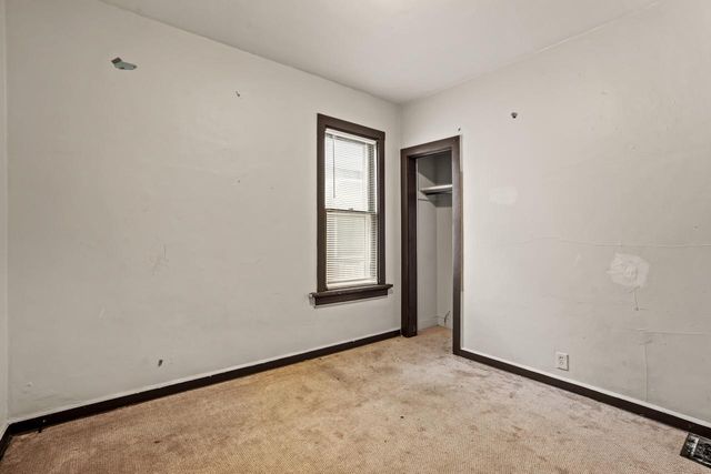 2405-2407 N Frederick AVENUE, Milwaukee, WI 53211