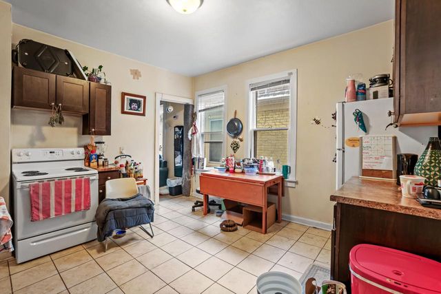 2405-2407 N Frederick AVENUE, Milwaukee, WI 53211