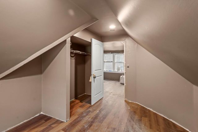 2405-2407 N Frederick AVENUE, Milwaukee, WI 53211