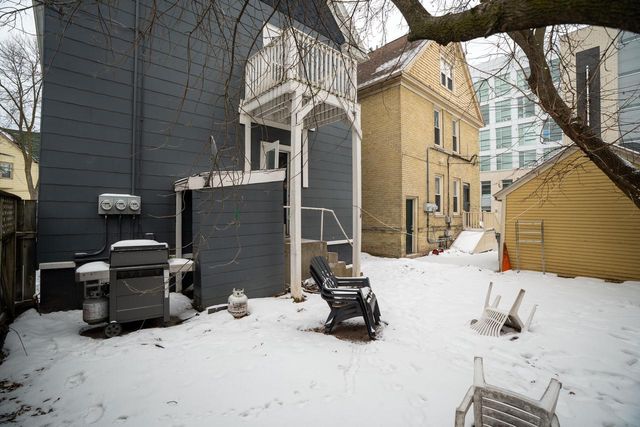 2405-2407 N Frederick AVENUE, Milwaukee, WI 53211