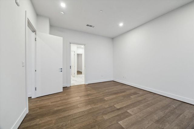 1711 Allen Parkway 2403, Houston, TX 77019