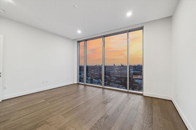 1711 Allen Parkway 2403, Houston, TX 77019