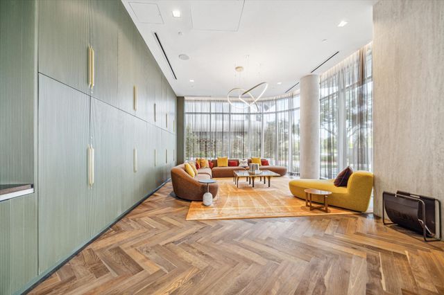 1711 Allen Parkway 2403, Houston, TX 77019