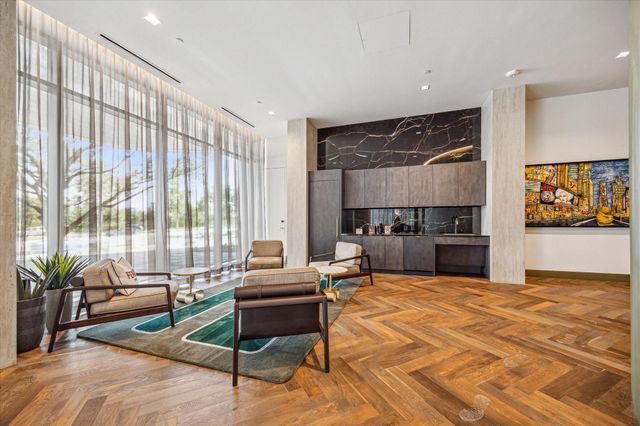 1711 Allen Parkway 2403, Houston, TX 77019