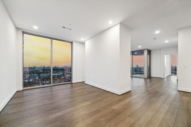 1711 Allen Parkway 2403, Houston, TX 77019