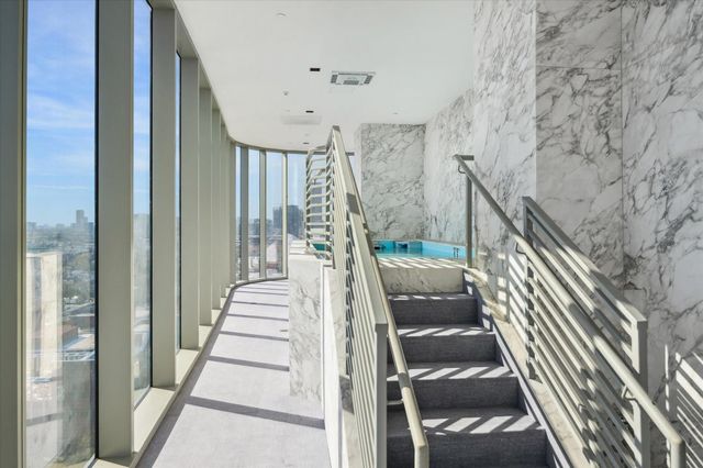 1711 Allen Parkway 2403, Houston, TX 77019