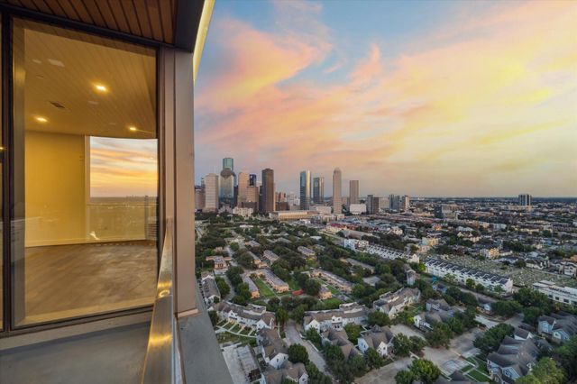 1711 Allen Parkway 2403, Houston, TX 77019