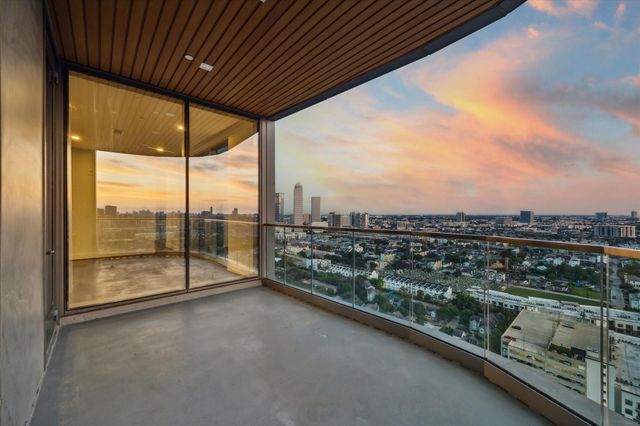 1711 Allen Parkway 2403, Houston, TX 77019