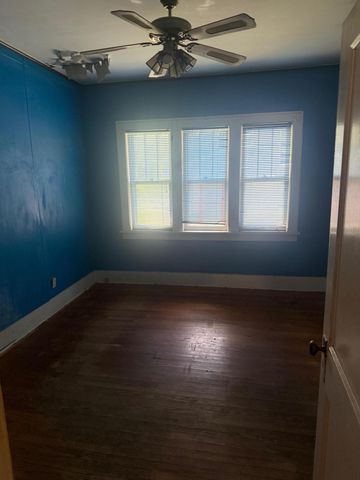 2401 Baker Street, Muskegon Heights, MI 49444
