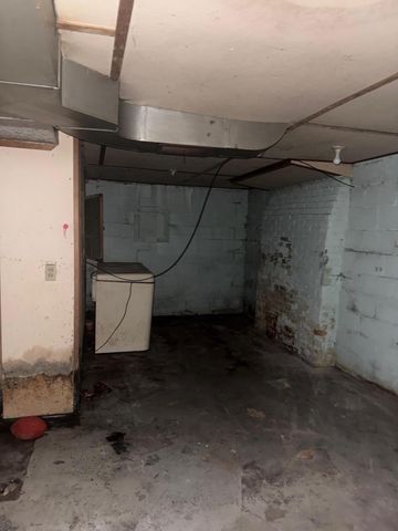 2401 Baker Street, Muskegon Heights, MI 49444