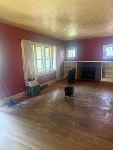 2401 Baker Street, Muskegon Heights, MI 49444