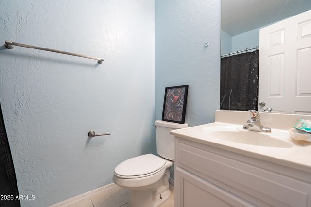 15855 S MOON VALLEY Road, Arizona City, AZ 85123