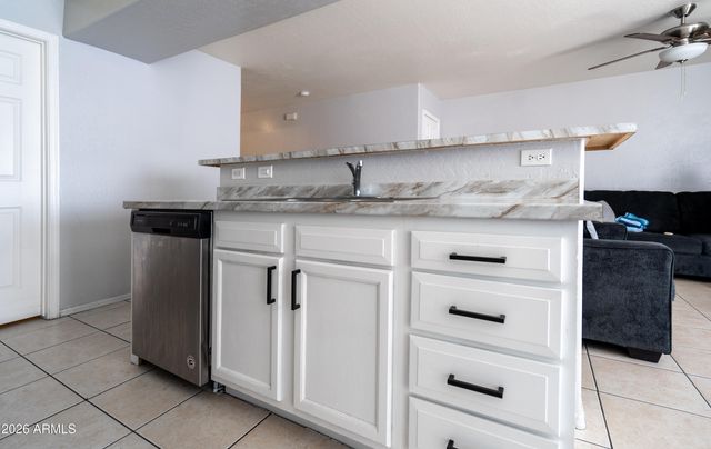 15855 S MOON VALLEY Road, Arizona City, AZ 85123