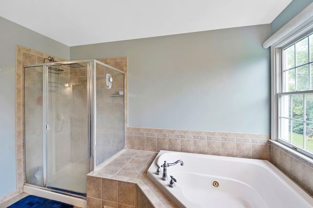 88 Open Parkway S, Hawthorn Woods, IL 60047