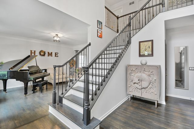 88 Open Parkway S, Hawthorn Woods, IL 60047