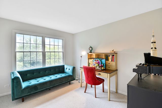 88 Open Parkway S, Hawthorn Woods, IL 60047