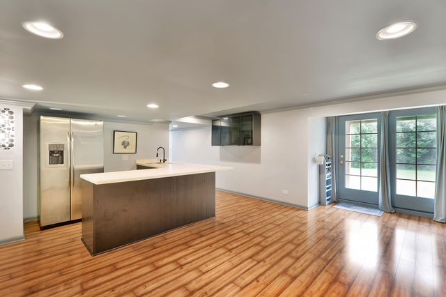 88 Open Parkway S, Hawthorn Woods, IL 60047