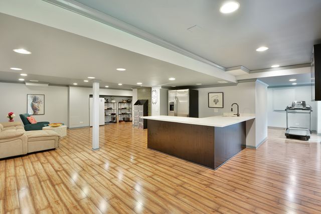 88 Open Parkway S, Hawthorn Woods, IL 60047