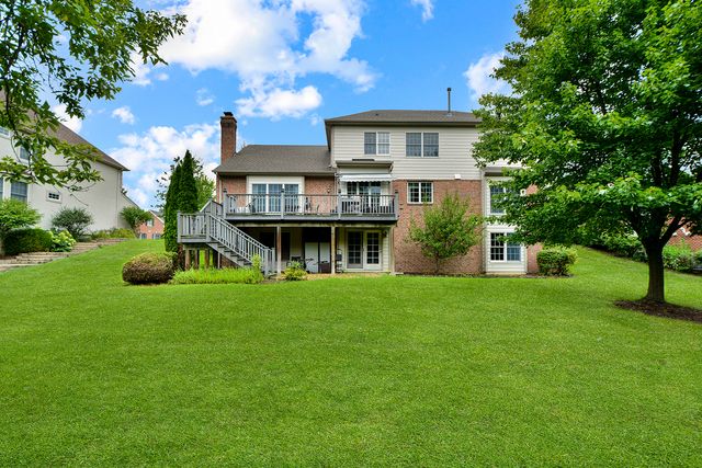 88 Open Parkway S, Hawthorn Woods, IL 60047