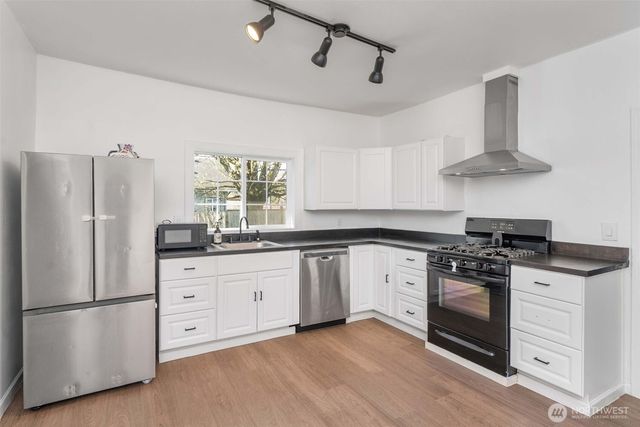 1323 Logan St, Centralia, WA 98531
