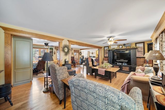 69 Farquhar Road, Sturbridge, MA 01566