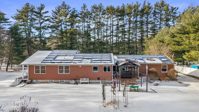 69 Farquhar Road, Sturbridge, MA 01566